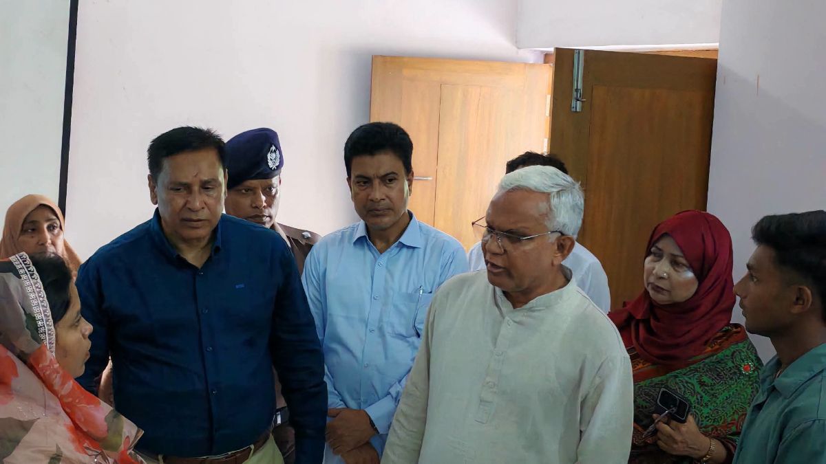 বাড়ি বাড়ি গিয়ে ফ্যামিলি কার্ড পৌঁছে দেওয়া হবে-সমাজকল্যাণ মন্ত্রী