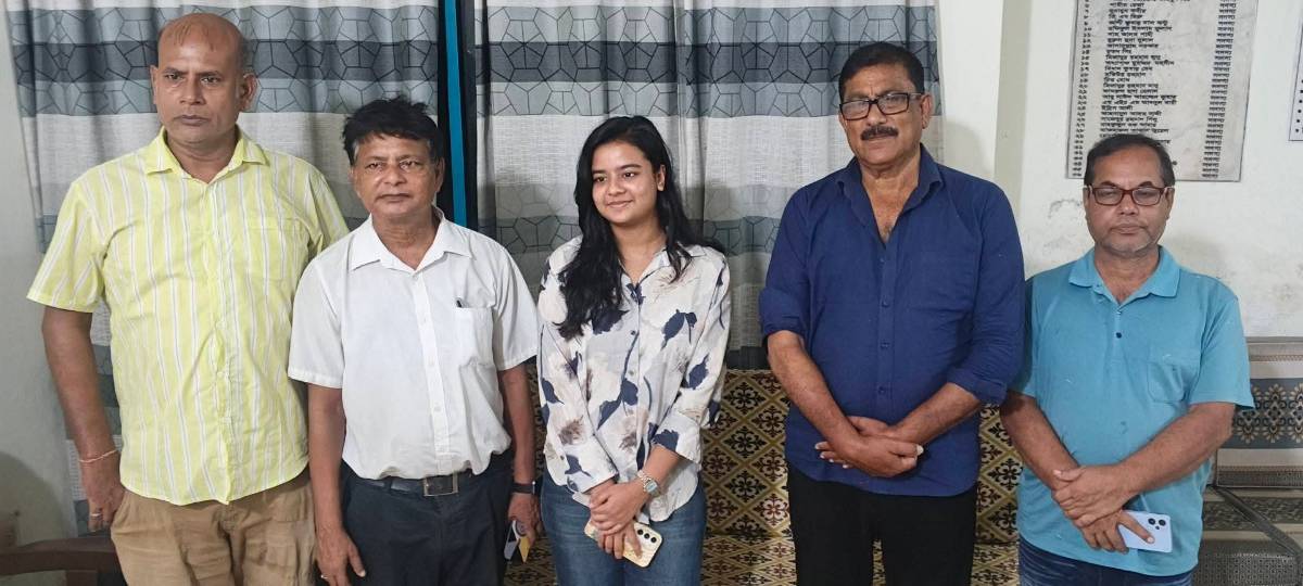 সাংবাদিক কন্যা মধুলিকা সিং দিনাজপুর প্রেসক্লাব নেতৃবৃন্দের সাথে মতবিনিময়     