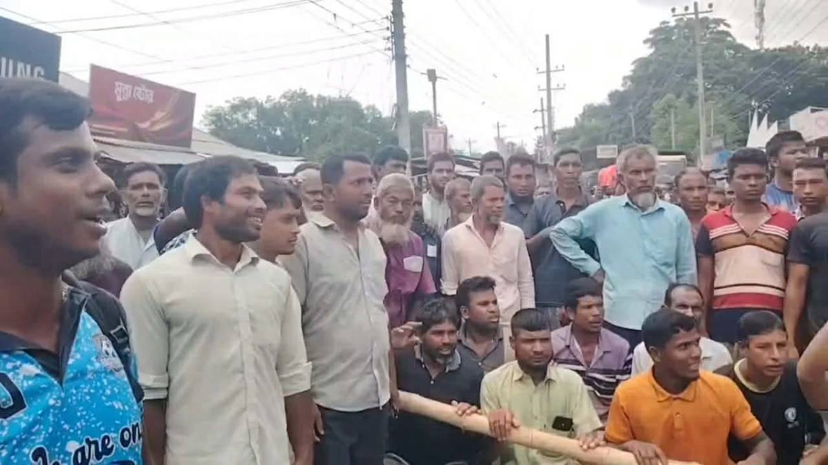 লালমনিরহাটে সারের দাবিতে আমন চাষিদের মহাসড়ক অবরোধ, প্রশাসনের হস্তক্ষেপে পরিস্থিতি স্বাভাবিক