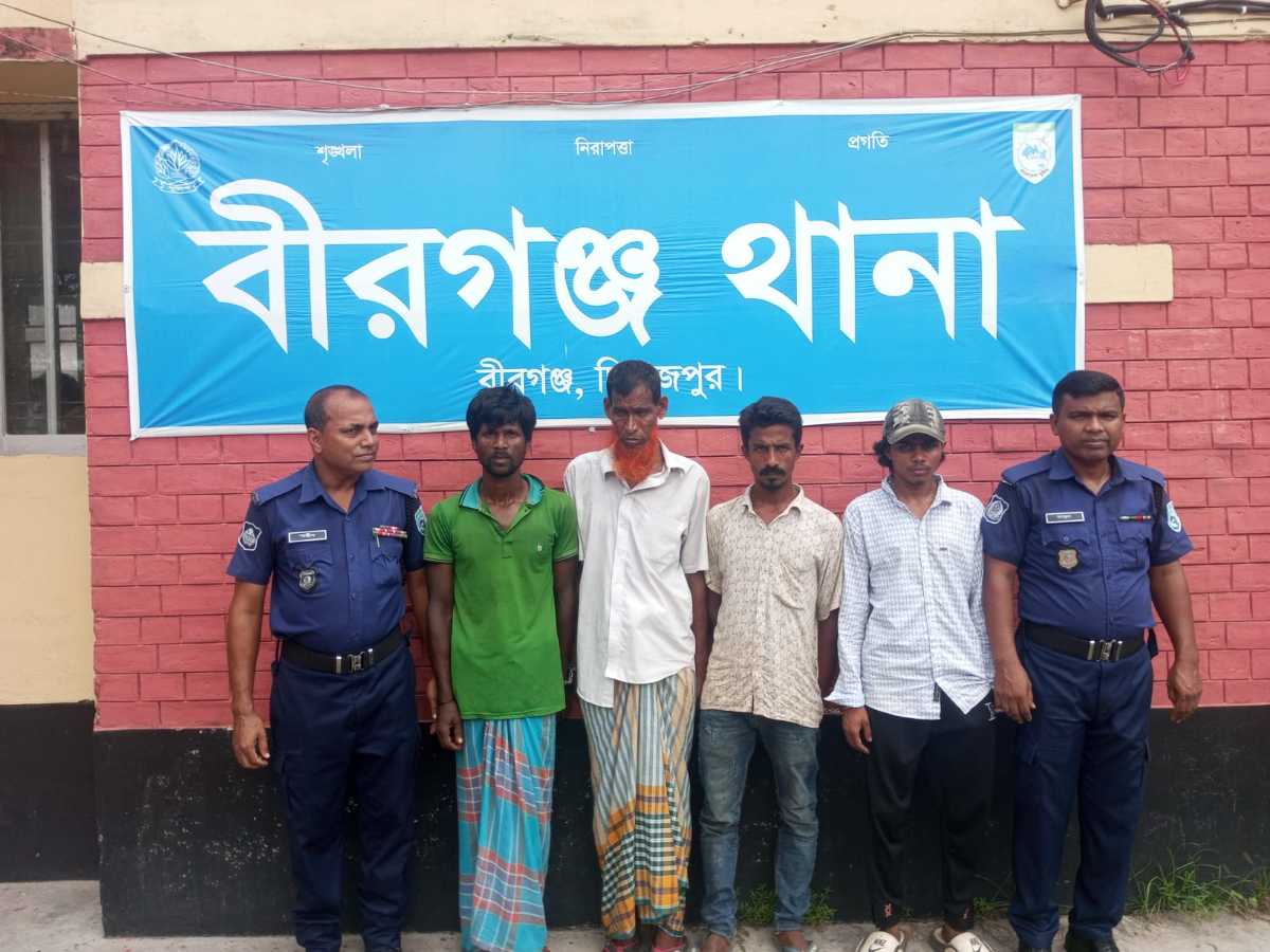 বীরগঞ্জে মাদকবিরোধী অভিযানে ৪ জনের কারাদণ্ড