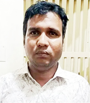 সার গোডাউন থেকে ৩২৭.৪৫ টন সার অবৈধ বিক্রির অভিযোগ, আটক ১