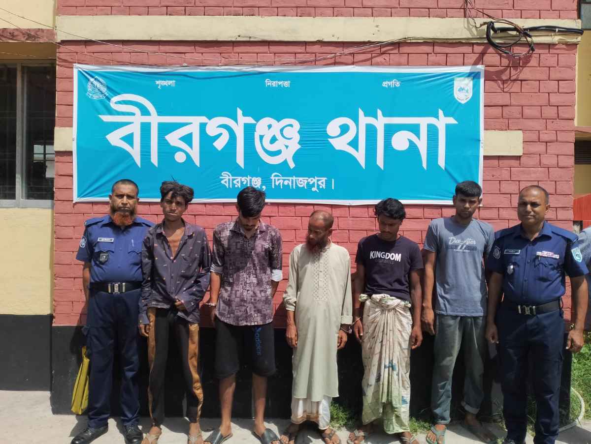বীরগঞ্জে মাদকবিরোধী ভ্রাম্যমাণ আদালত, ৫ আসামির ৬ মাস করে কারাদণ্ড