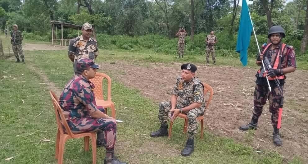 হাতীবান্ধা সীমান্তে বিএসএফ বাংলাদেশে প্রবেশ করে কৃষকদের ওপর হামলার