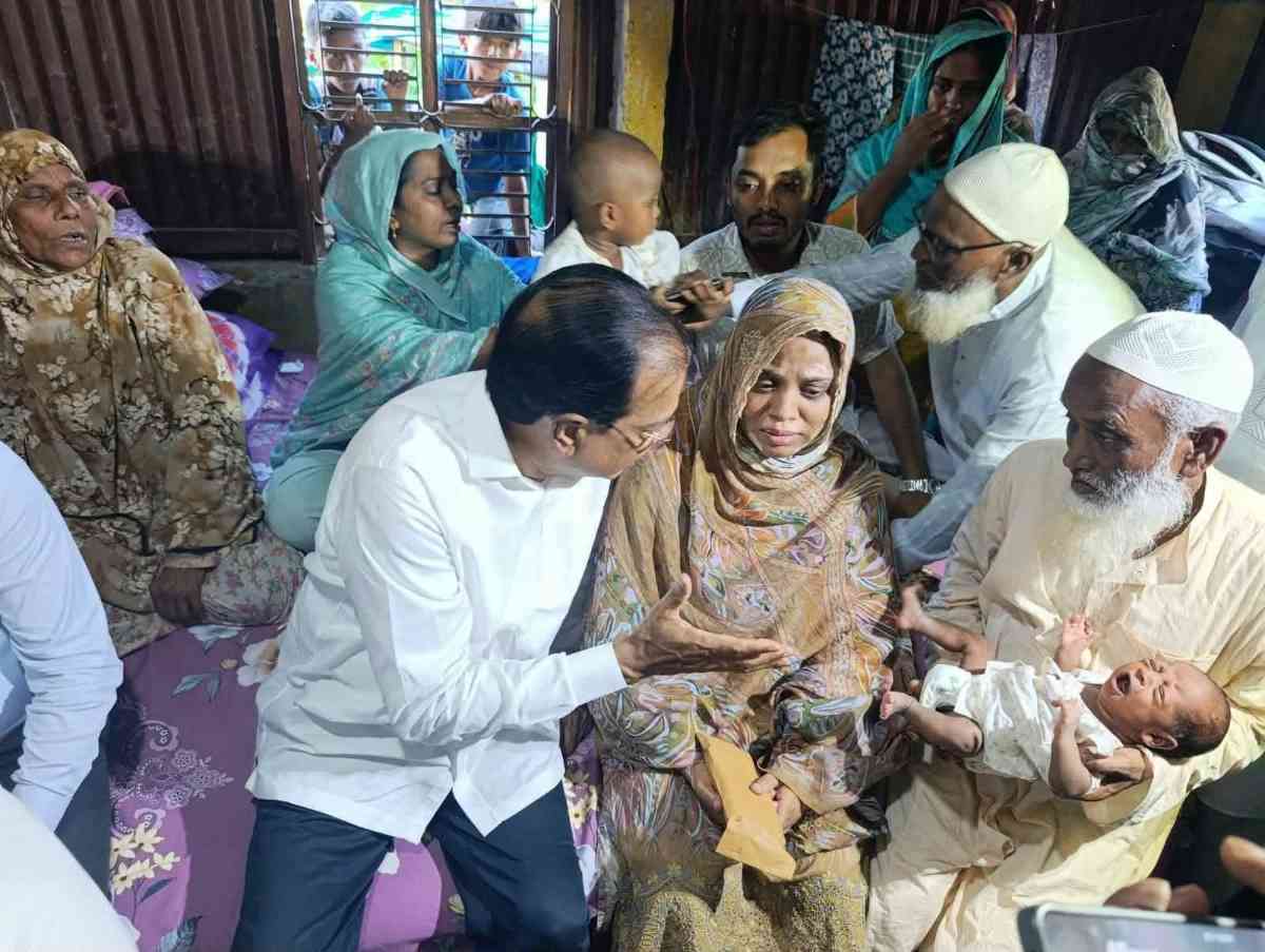 লালমনিরহাটে শিক্ষক আরিফুল হত্যা' আইনশৃঙ্খলা নষ্টকারীদের কোনো ছাড় দেওয়া হবে না-ত্রাণমন্ত্রী ‎