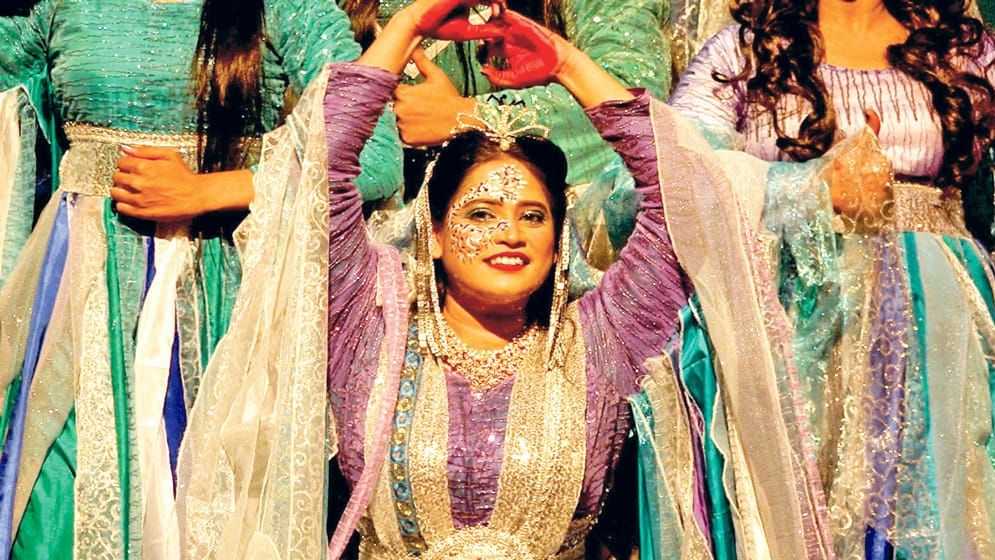 নজরুলের সাহিত্যকর্ম থেকেও খুব বেশি নাটক মঞ্চে আসেনি