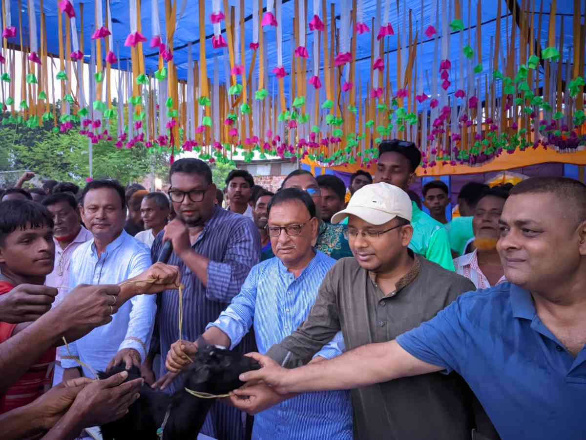 বীরগঞ্জে ঐতিহ্যবাহী পাতাখেলা অনুষ্ঠিত