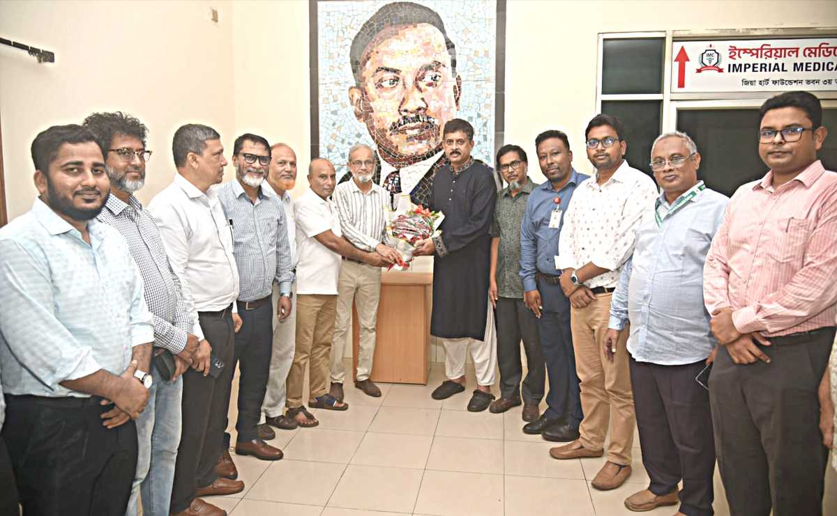 দিনাজপুর জিয়া হার্ট ফাউন্ডেশন পরিদর্শন করলেন স্বাস্থ্য শিক্ষা অধিদপ্তরের মহাপরিচালক