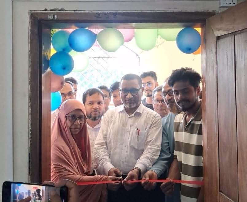 দিনাজপুর আদর্শ মহাবিদ্যালয়ে আইসিটি ল্যাবের উদ্বোধন