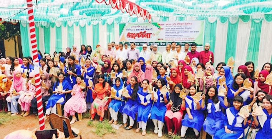 দিনাজপুর সরকারি বালিকা উচ্চ বিদ্যালয়ে এসএসসির ১৭৩ কৃতী শিক্ষার্থীকে সংবর্ধনা