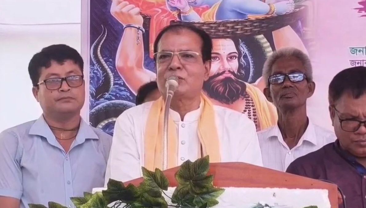 বাংলাদেশে সব ধর্মের মানুষের সমান অধিকার থাকতে হবে: ত্রাণমন্ত্রী দুলু