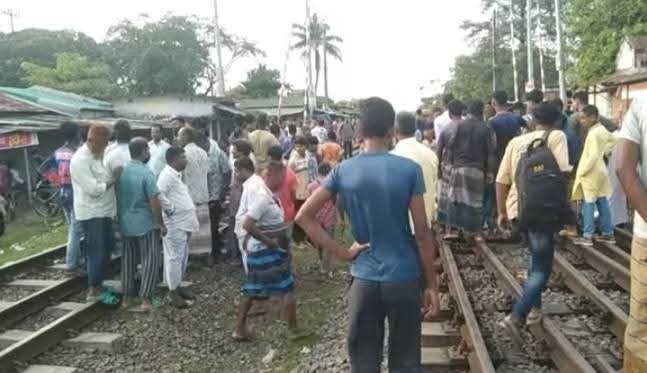 ফুলবাড়ীতে ট্রেনে কাটা পড়ে এক বৃদ্ধের মৃত্যু