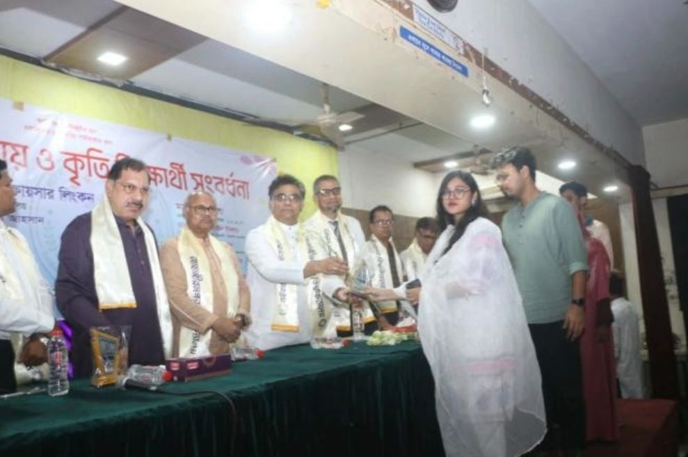 জাবিতে গাইবান্ধা জেলা ছাত্রকল্যাণ সমিতির নবীনবরণ ও কৃতি শিক্ষার্থী সংবর্ধনা