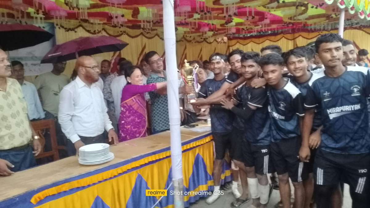 আটোয়ারীতে জাতীয় গ্রীষ্মকালীন ক্রীড়া প্রতিযোগিতার সমাপনী ও পুরস্কার বিতরণ