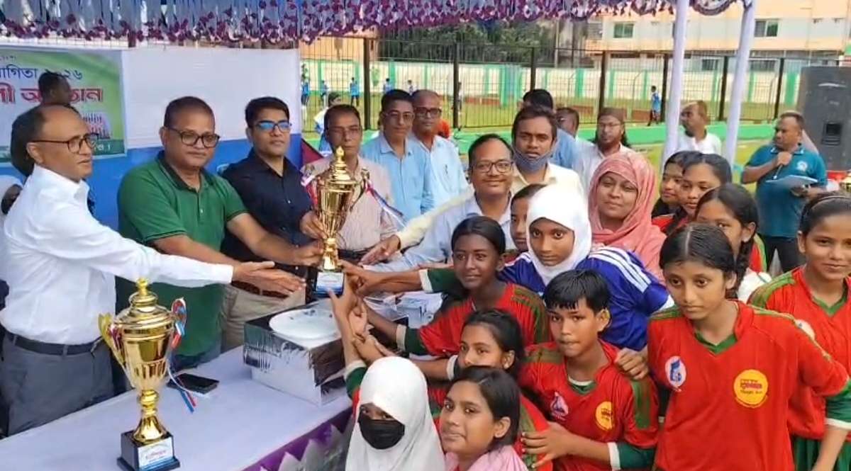 ঠাকুরগাঁওয়ে ৫৩ তম গ্রীষ্মকালীন ক্রীড়া প্রতিযোগিতা ও পুরস্কার বিতরণ অনুষ্ঠিত