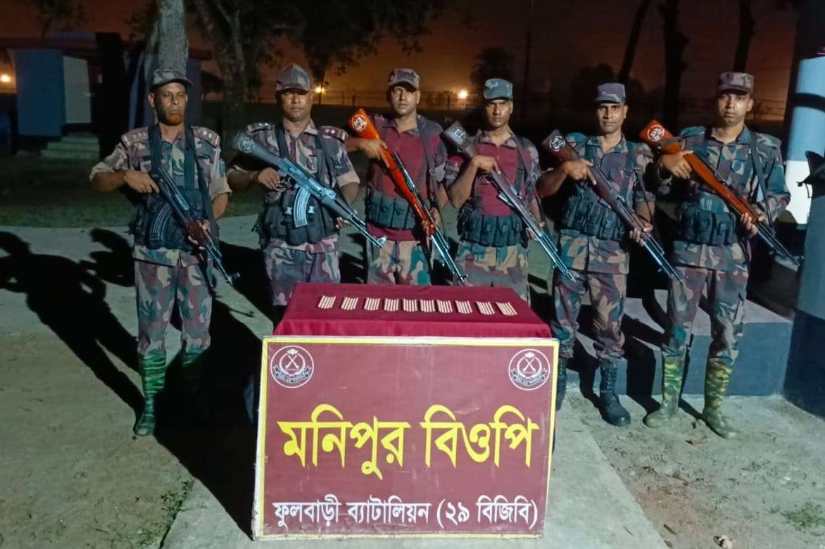 নেশাজাতীয় ট্যাবলেট এবং যৌন উত্তেজক সিরাপ আটক