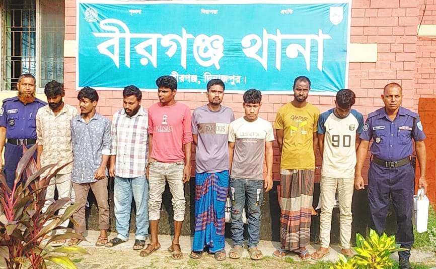 বীরগঞ্জে মাদকের বিরুদ্ধে প্রশাসনের কঠোর বার্তা, এক রাতেই ৯ জনের বিভিন্ন মেয়াদে কারাদণ্ড