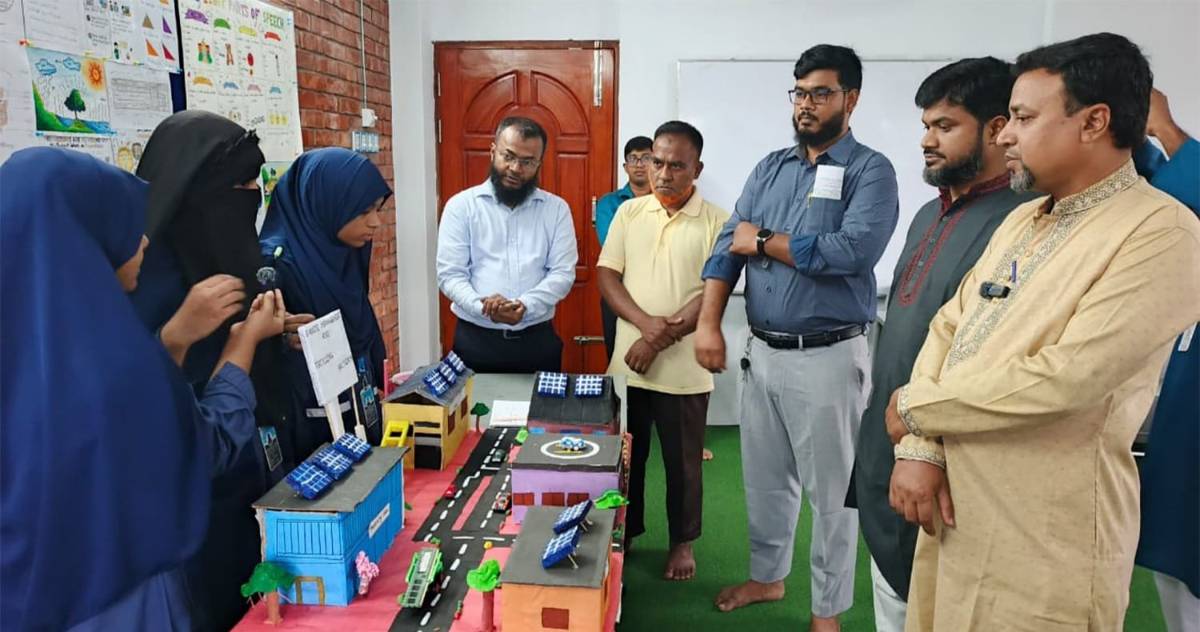 দিনাজপুরে আমাদের পাঠশালা স্কুল এন্ড কলেজে ৩দিনব্যাপী বিজ্ঞান উৎসব এর উদ্বোধন 