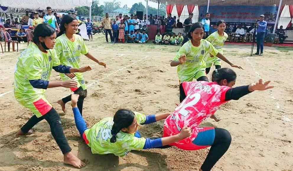 দিনাজপুরে কমিউনিটি পুলিশ কাবাডি চ্যাম্পিয়নশিপের উদ্বোধন