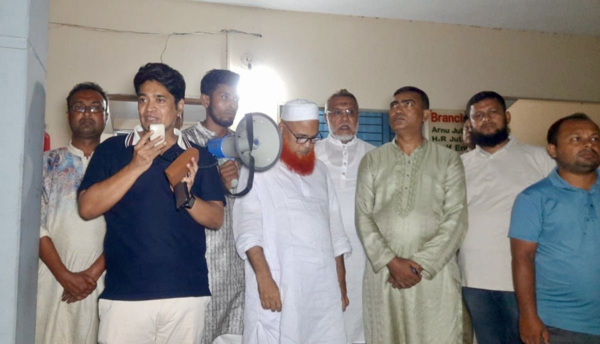 দীর্ঘদিন পর চালু হলো আরনু জুটমিল, শ্রমিকদের মুখে হাসি
