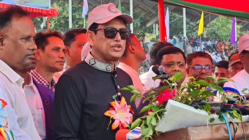 পড়াশোনা ও খেলাধুলা মুদ্রার এপিঠ-ওপিঠ: শিক্ষামন্ত্রী