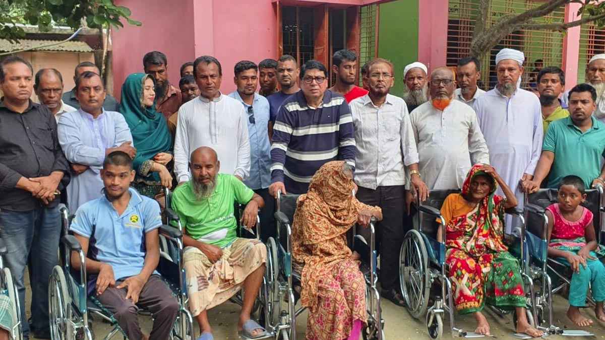 অসহায় মানুষের পাশে দাঁড়ানো সবার দায়িত্ব: সাদিক