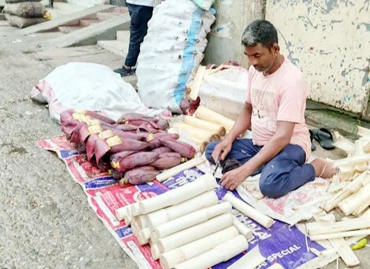 পুষ্টিকর খাবার হিসেবে কলার মোচা-থোড়ের চাহিদা বাড়ছে 