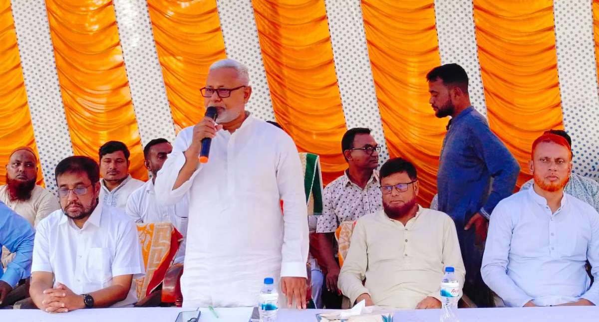 বীরগঞ্জে ঢেমঢেমিয়া কালীমেলার বিরোধ নিরসনে উদ্যোগ, সমাধানের আশ্বাস এমপি মনজুরুল ইসলামের