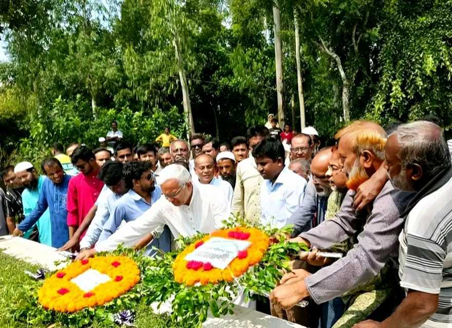 “চড়ারহাট গণহত্যা” দিবস উপলক্ষে আলোচনা সভা ও দোয়া অনুষ্ঠিত