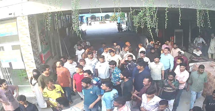 রংপুরে লায়ন্স ক্লাবে সংঘর্ষ-ভাঙচুর, আহত ৩