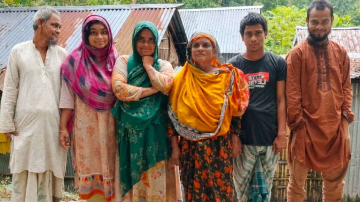 কুড়িগ্রামে একই পরিবারের ৬ সদস্যই মানসিক রোগী, অভাব ও অসুস্থতায় কাটছে মানবেতর জীবন