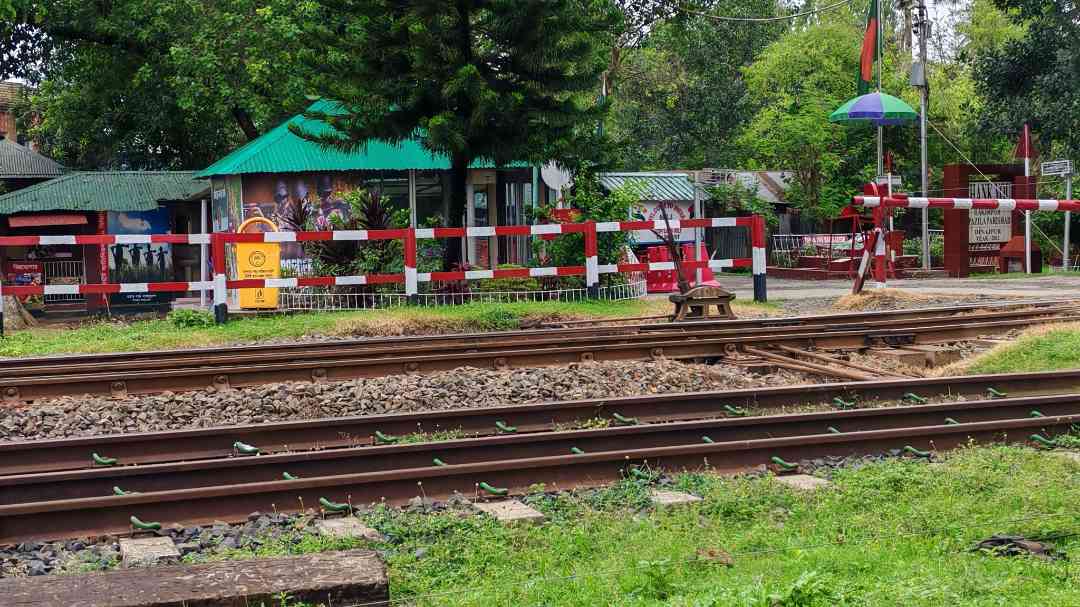 দুর্গাপূজায় হিলি স্থলবন্দরে টানা ৮ দিন আমদানি-রপ্তানি বন্ধ
