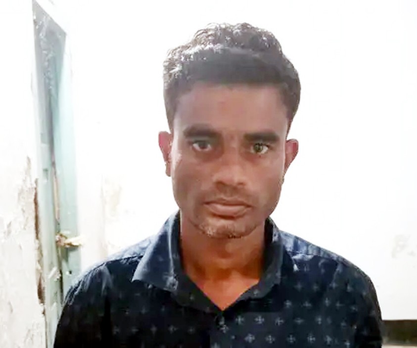 ঘোড়াঘাটে ইয়াবাসহ ইউপি সদস্য গ্রেপ্তার