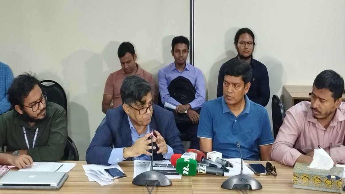 সাইবার আইনের পরিবর্তে মানহানি আইন কার্যকর করার পরামর্শ