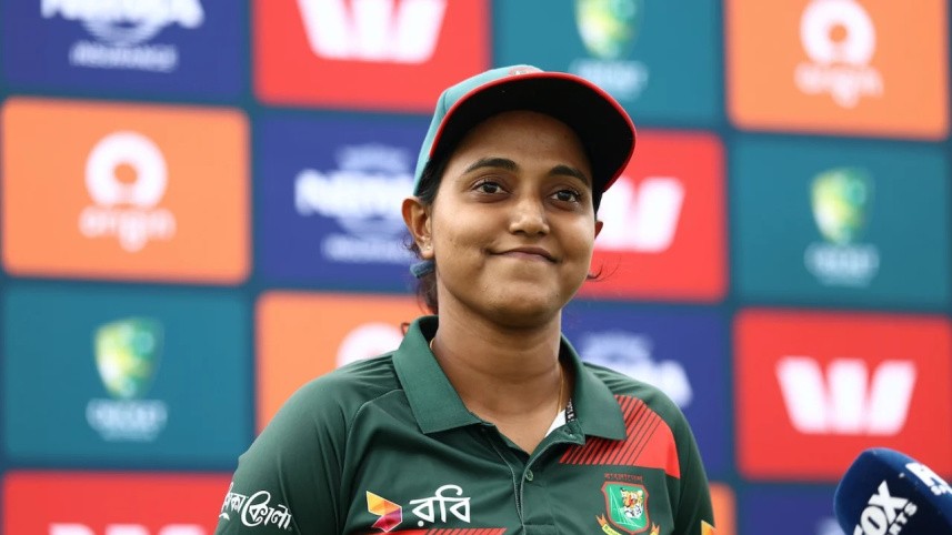 নতুন অধিনায়ক নাহিদাকে অভিনন্দন জানালেন জ্যোতি