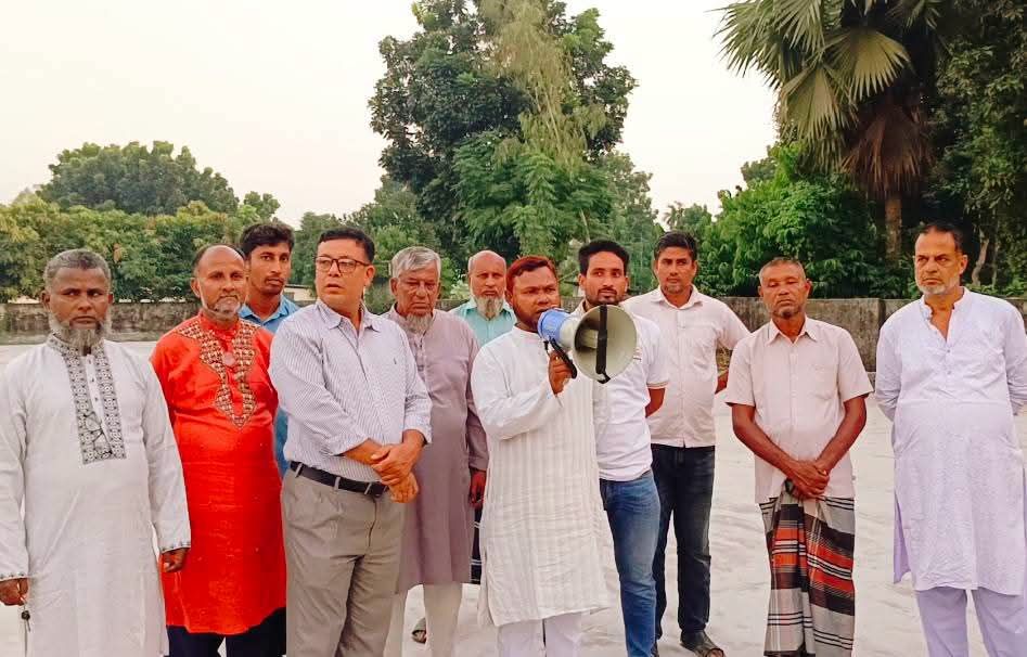 বীরগঞ্জে বিভিন্ন পূজামণ্ডপ পরিদর্শন করলেন চেয়ারম্যান পদপ্রার্থী আবু বক্কর সিদ্দিক