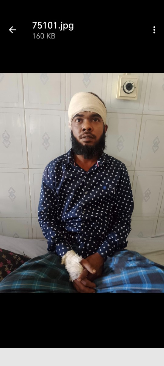নবাবগঞ্জে যুবককে ছুরিকাঘাত করে দুই গরু চুরি