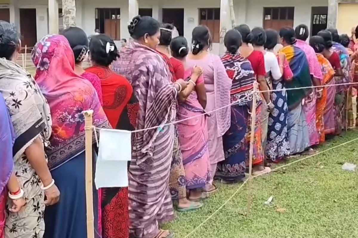 কড়া নিরাপত্তার মধ্য দিয়ে ঠাকুরগাঁও-১ উপনির্বাচনে ভোটগ্রহণ শুরু